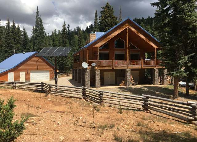 Property at 250 S Silver Spruce Dr, Duck Creek Village, UT 84762, 5 beds, 3.5 baths