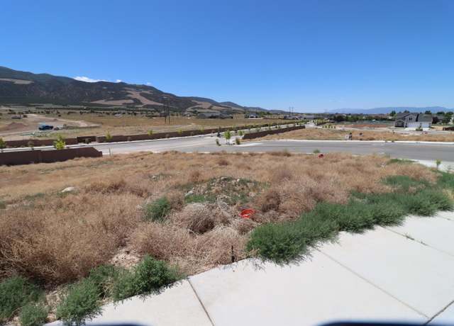 Property at 5268 N Pinnacle Dr #1, Enoch, UT 84721