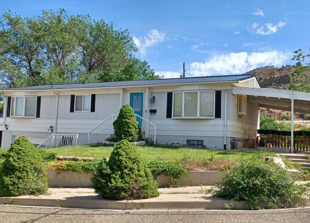 Property at 493 E Highland Cir, Cedar City, UT 84721, 4 beds, 3 baths