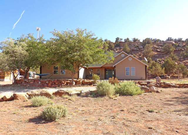 Property at 1892 N Golden Delicious Dr, Apple Valley, UT 84737, 4 beds, 2 baths