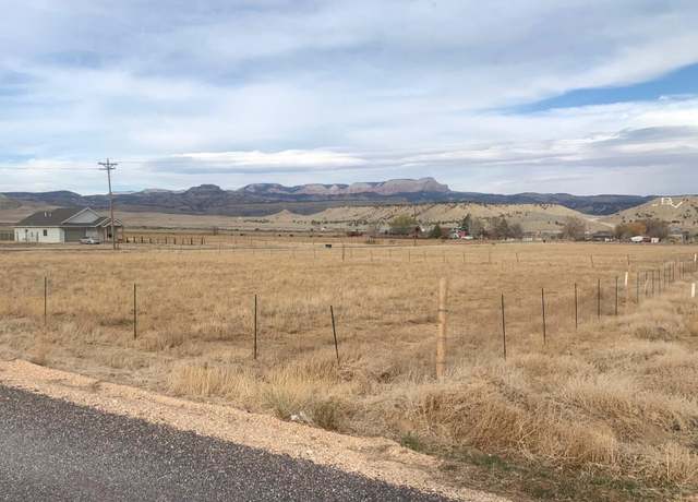 Property at 330 E Center Street St, Tropic, UT 84776