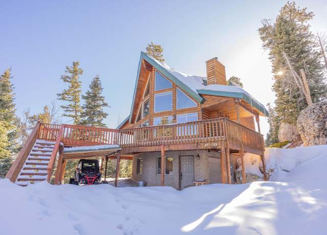 Property at 1335 E Boeing Dr, Duck Creek Village, UT 84762, 3 beds, 2.5 baths