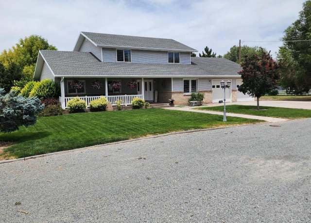 Property at 285 E Main St, Minersville, UT 84752, 5 beds, 2.5 baths