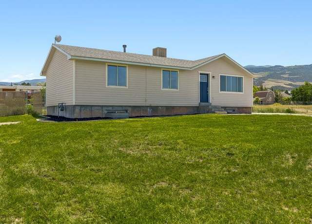 Property at 4908 N Mule Train Dr, Enoch, UT 84721, 5 beds, 2.5 baths