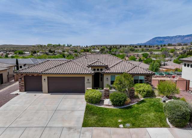 Property at 1254 Grand Canyon Pkwy, Toquerville, UT 84774, 5 beds, 3 baths