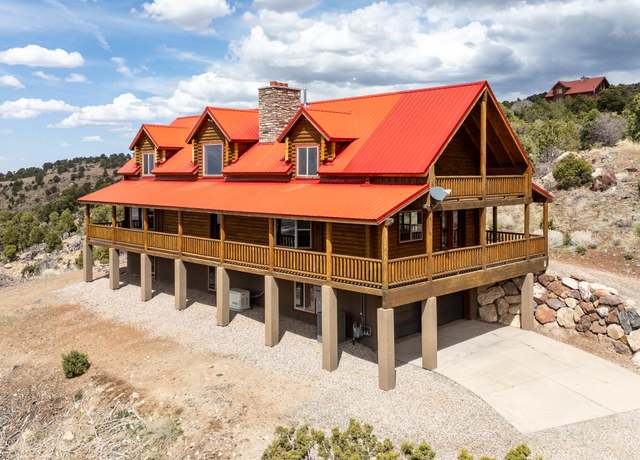 Property at 633 E Cedar Highlands Dr, Cedar City, UT 84720, 3 beds, 3 baths