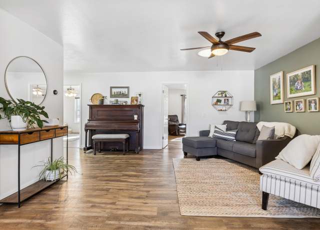 Property at 984 Cedar Knls, Cedar City, UT 84720, 4 beds, 2.5 baths