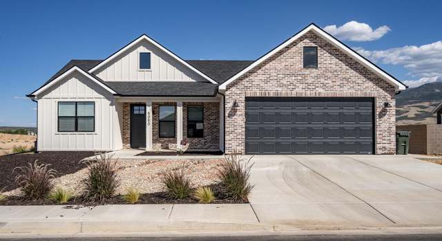 Photo of 5111 N Sagewood Ln, Enoch, UT 84721