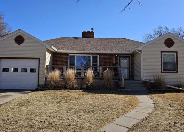 Property at 1729 S 2nd St, Aberdeen, SD 57401, 3 beds, 2 baths