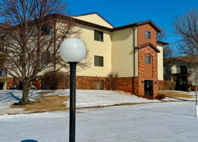 Property at 1515 E Melgaard Rd, Aberdeen, SD 57401, 2 beds, 2 baths