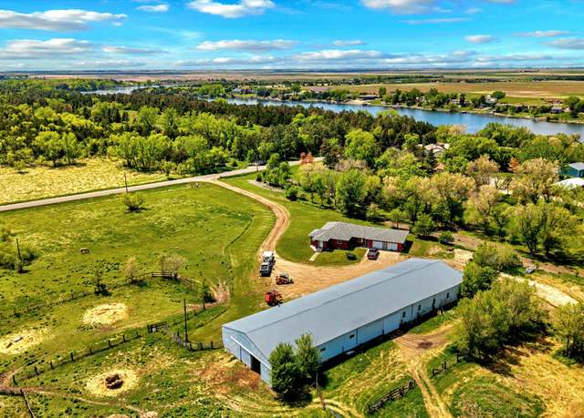 Property at 37926 127th St, Aberdeen, SD 57401, 5 beds, 3 baths