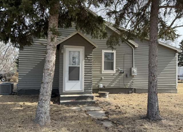 Property at 595 2nd St, Stratford, SD 57474, 2 beds, 1 bath