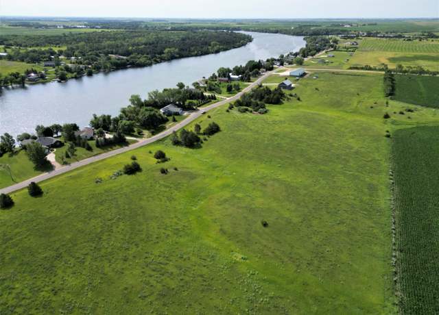 Property at 126757 W Shore Dr, Aberdeen, SD 57401