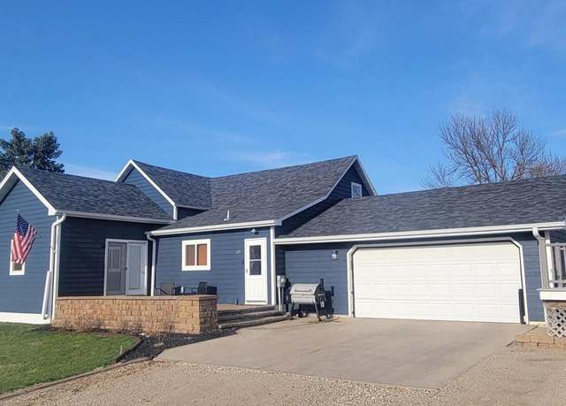 Property at 120 2nd Ave, Warner, SD 57479, 3 beds, 2 baths