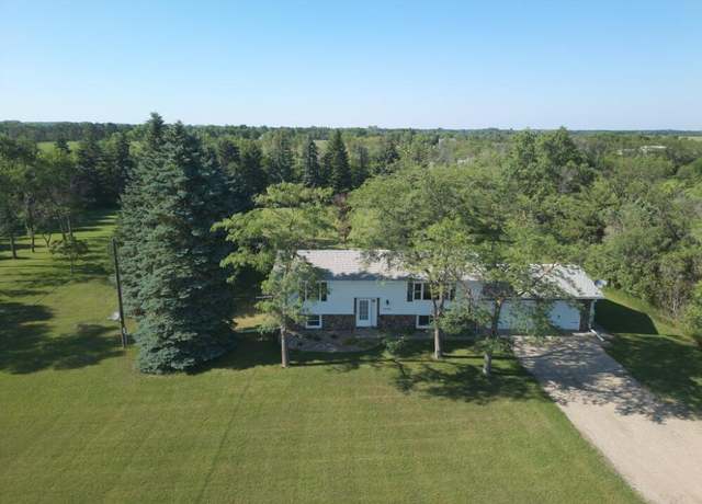 Property at 38386 130th St, Aberdeen, SD 57401, 4 beds, 1.5 baths