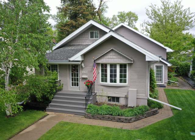 Property at 1407 S 2nd St, Aberdeen, SD 57401, 4 beds, 2 baths