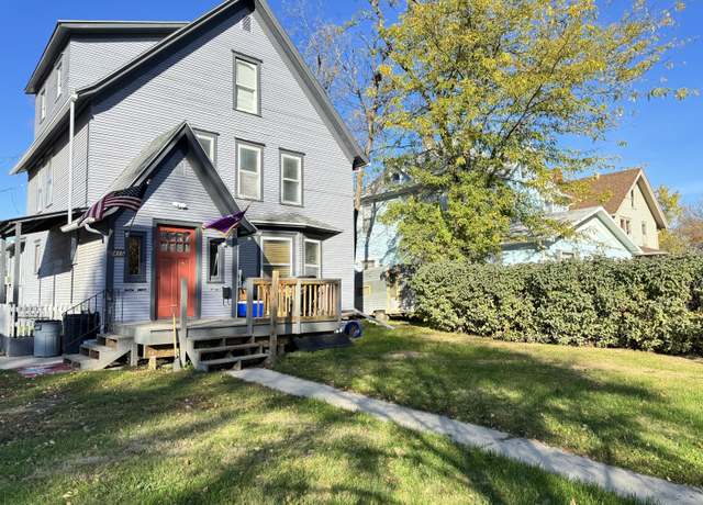 Property at 415 N Lincoln St, Aberdeen, SD 57401