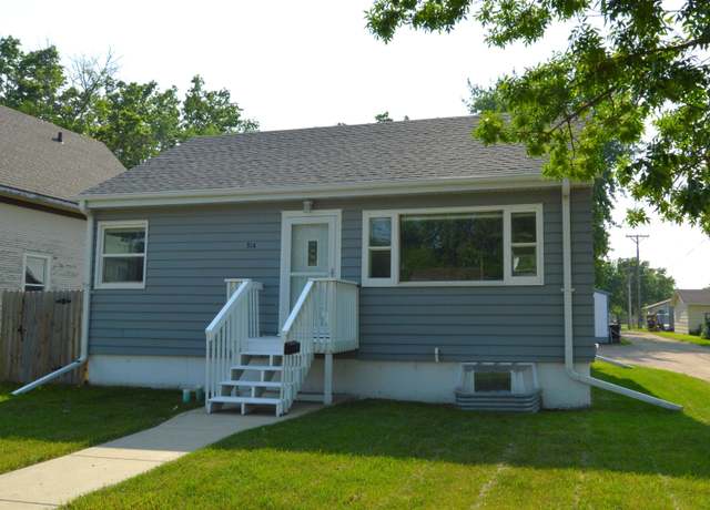 Property at 314 S 9th St, Aberdeen, SD 57401, 3 beds, 2 baths