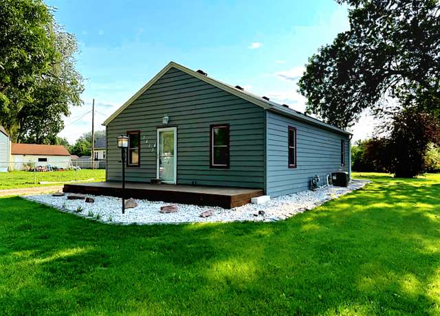 Property at 3413 N 8th Ave, Sioux Falls, SD 57104, 2 beds, 1 bath