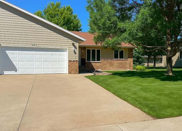 Property at 2231 SE Crystal Ave, Aberdeen, SD 57401, 2 beds, 2 baths