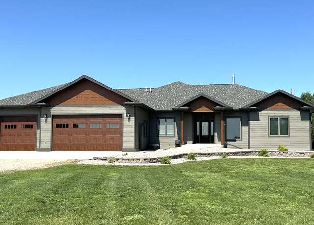 Property at 2329 N Brown Co 19, Aberdeen, SD 57401, 7 beds, 4.5 baths