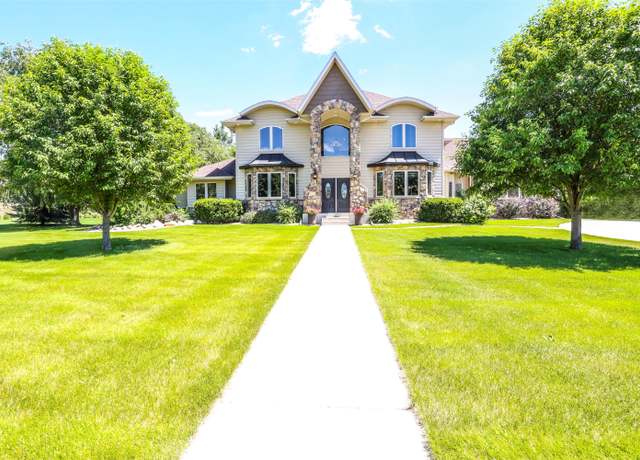 Property at 2410 Quail Run Blvd, Aberdeen, SD 57401, 5 beds, 4.5 baths