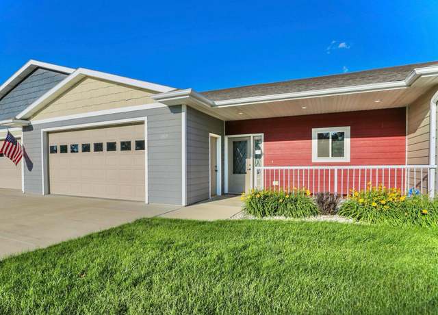 Property at 1917 S Lawson St, Aberdeen, SD 57401, 2 beds, 2 baths
