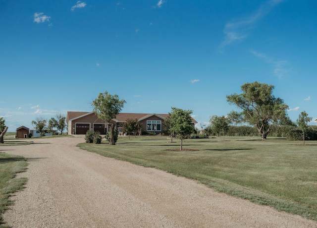Property at 38404 142nd St, Aberdeen, SD 57401, 4 beds, 3 baths