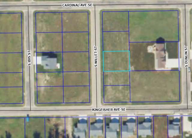 Property at 817 S Willet St, Aberdeen, SD 57401