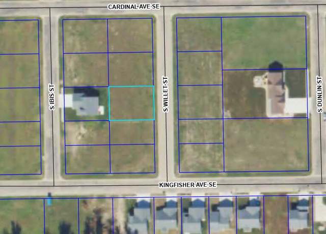 Property at 818 S Willet St, Aberdeen, SD 57401
