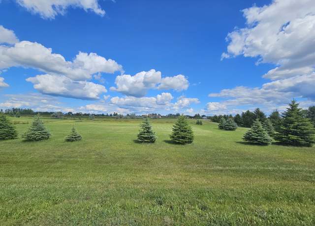 Property at 12872 Cattail Dr, Aberdeen, SD 57401