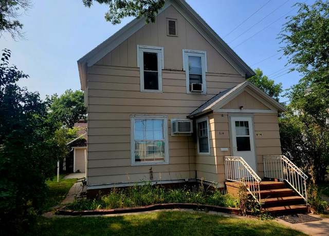 Property at 614 S 1st St, Aberdeen, SD 57401, 4 beds, 3 baths