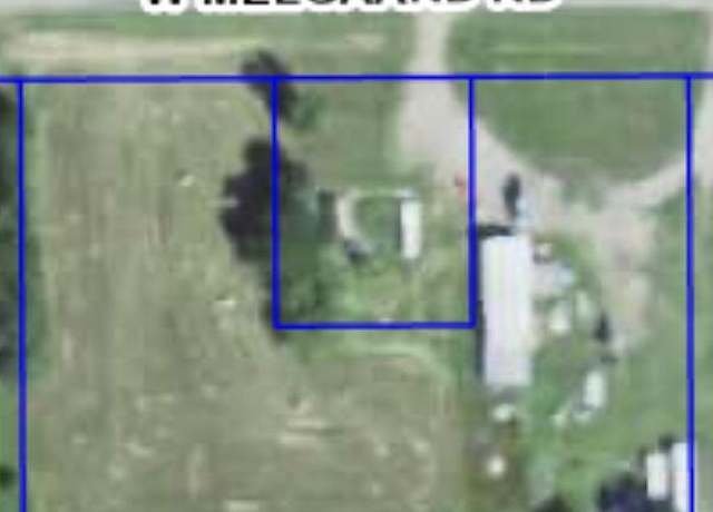 Property at 2123 W Melgaard Rd, Aberdeen, SD 57401