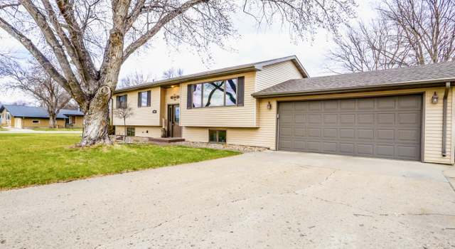 Photo of 1208 N Harrison St, Aberdeen, SD 57401