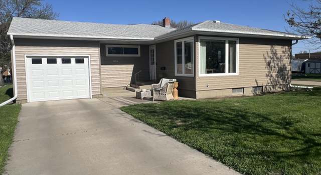 Photo of 1004 N Pennsylvania St, Aberdeen, SD 57401