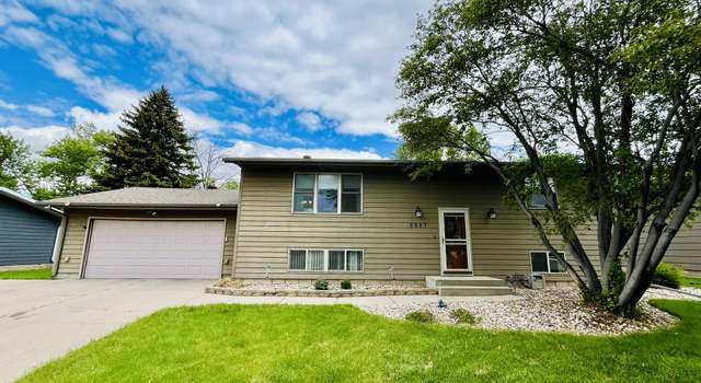 Photo of 2207 SE 13th Ave, Aberdeen, SD 57401