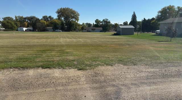 Photo of 316 10th St, Ipswich, SD 57451