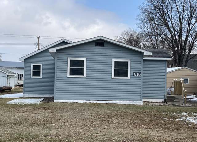 Property at 618 5th Ave W, Mobridge, SD 57601, 2 beds, 1 bath
