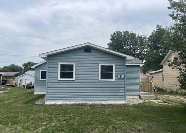 Property at 618 5th Ave W, Mobridge, SD 57601, 2 beds, 1 bath