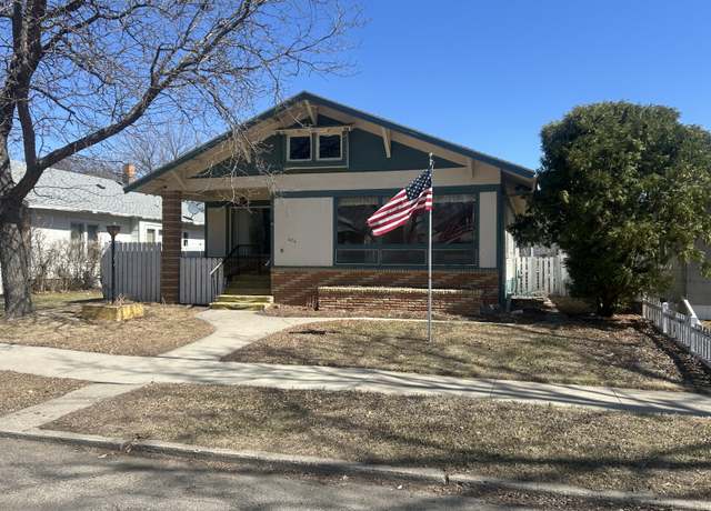 Property at 406 4th Ave W, Mobridge, SD 57601, 4 beds, 2 baths
