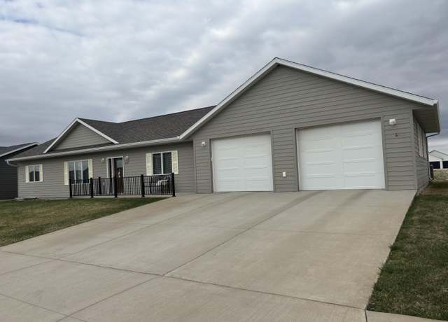 Property at 2117 Brookstone Lp Loop, Pierre, SD 57501, 4 beds, 3 baths