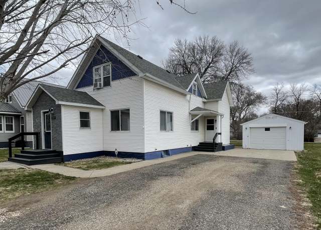 Property at 4507 3rd Ave, Selby, SD 57472, 2 beds, 1 bath