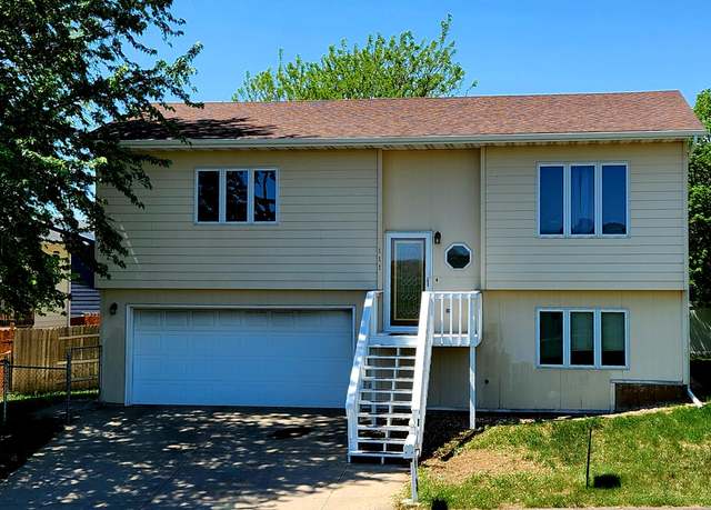 Property at 111 Village Dr, Pierre, SD 57501, 3 beds, 2 baths