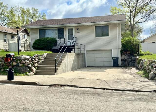 Property at 504 S Filmore Ave, Pierre, SD 57501, 2 beds, 1 bath