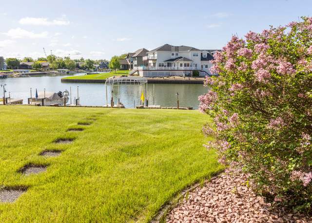 Property at 179 Islay Ave, Ft. Pierre, SD 57532, 3 beds, 2.5 baths