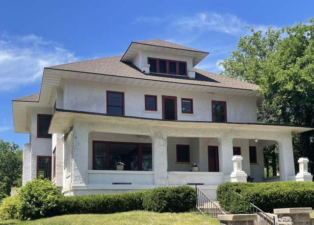 Property at 219 N Highland Ave, Pierre, SD 57501, 6 beds, 2 baths