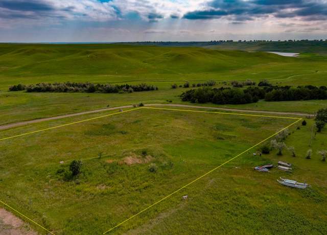 Property at 602 Lakeside Dr Unit 2 & 3, Pierre, SD 57501