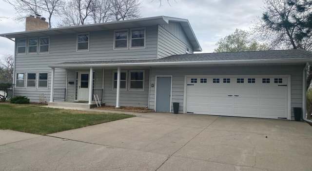 Photo of 1417 E Cabot St, Pierre, SD 57501