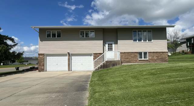 Photo of 601 N Maple Ave, Pierre, SD 57501