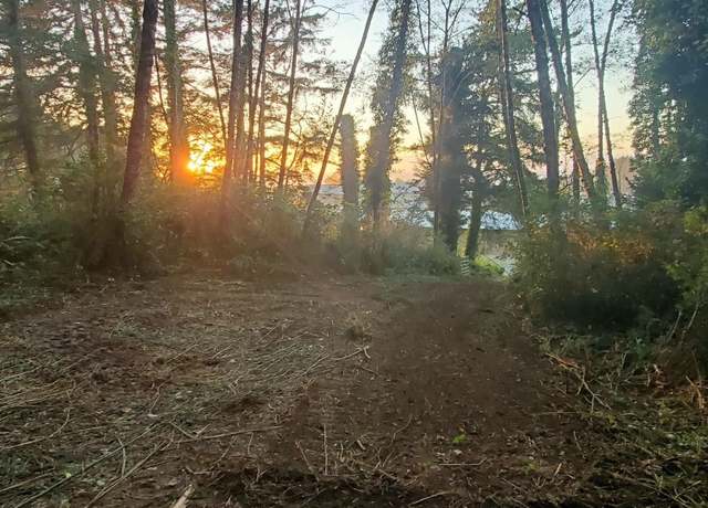 Property at 13145 Ocean View Dr, Smith River, CA 95567